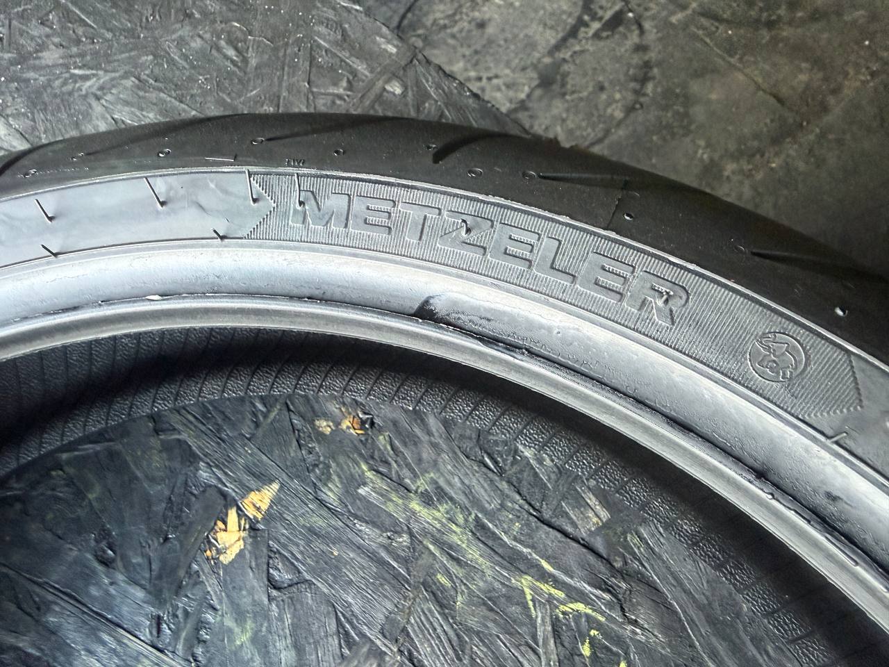 120/70 R17 Metzeler Sportec M7 RR