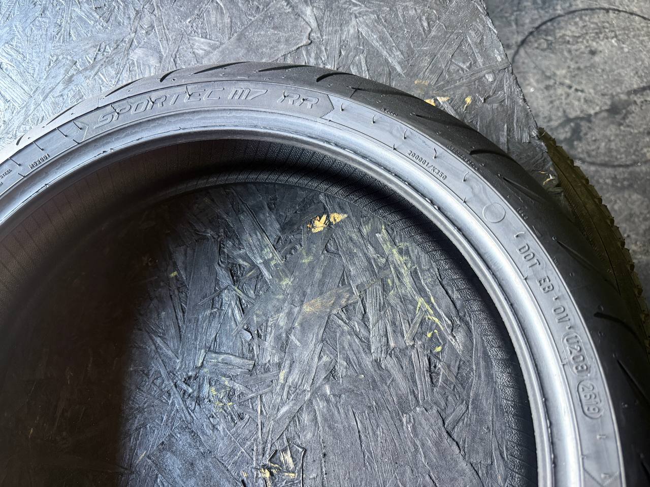 120/70 R17 Metzeler Sportec M7 RR