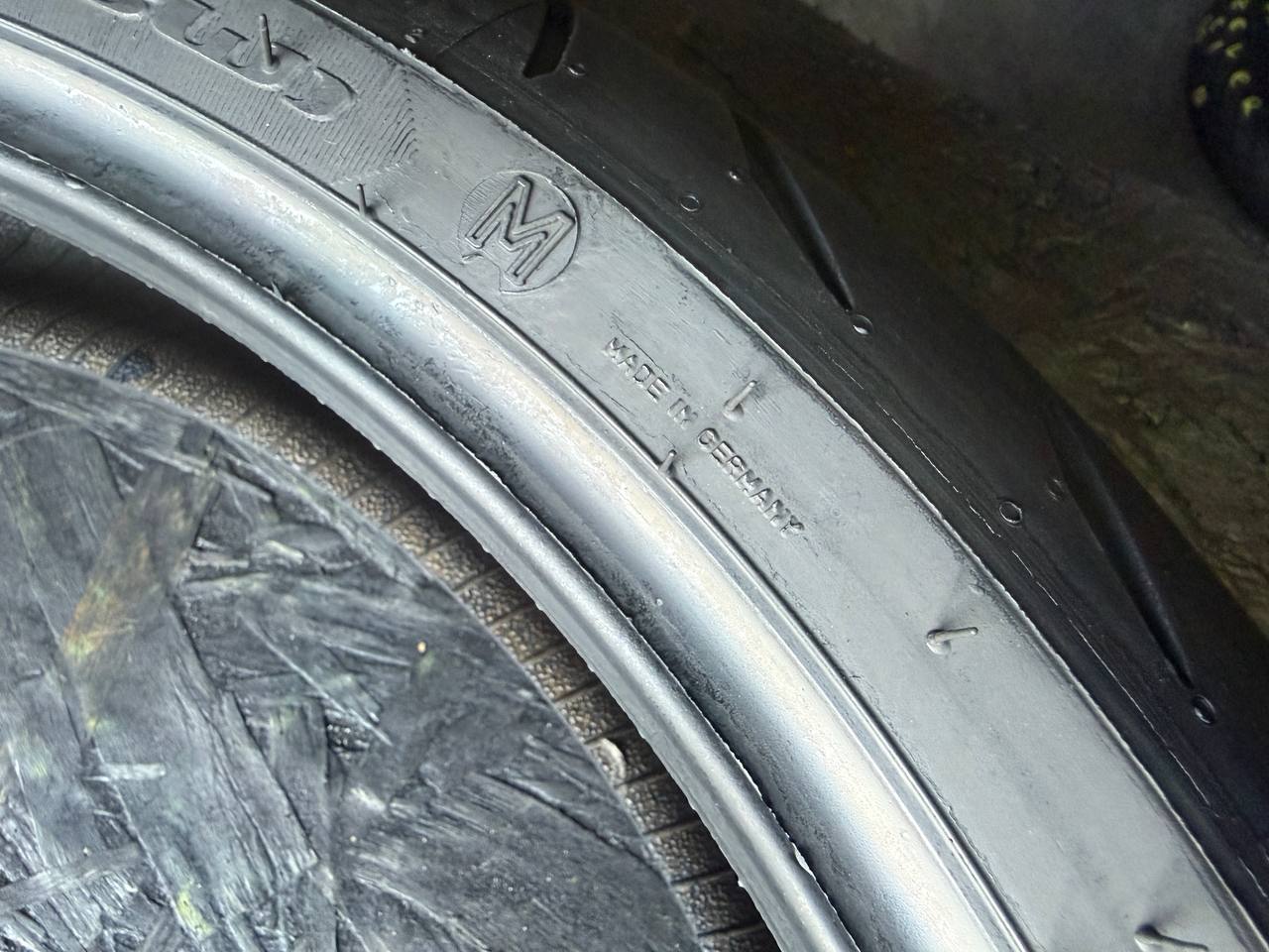 120/70 R17 Metzeler Sportec M7 RR