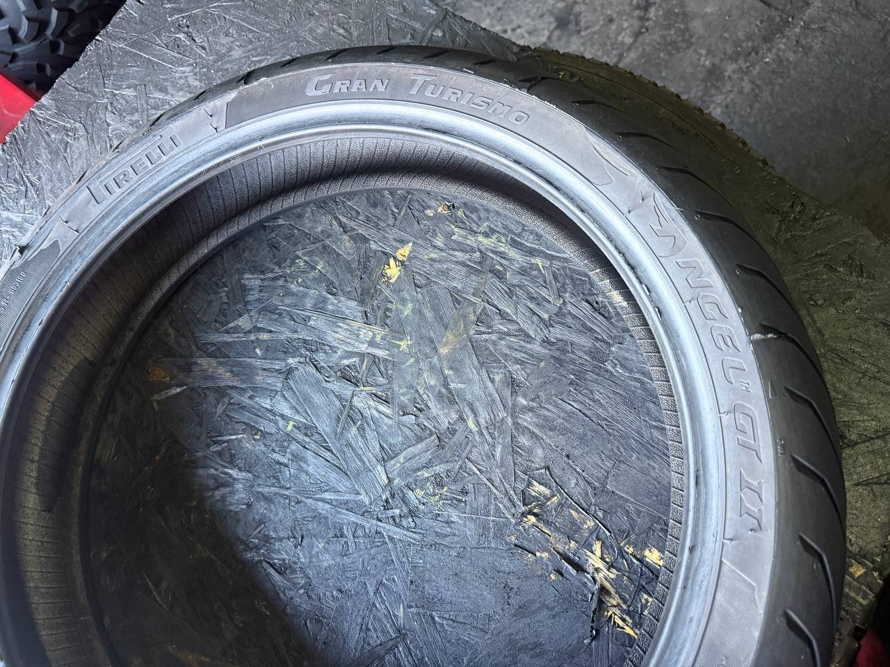 120/70 R17 Pirelli Angel GT II