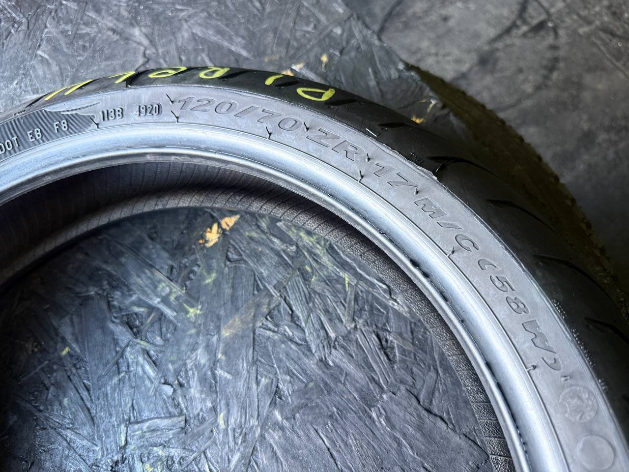 120/70 R17 Pirelli Angel GT II