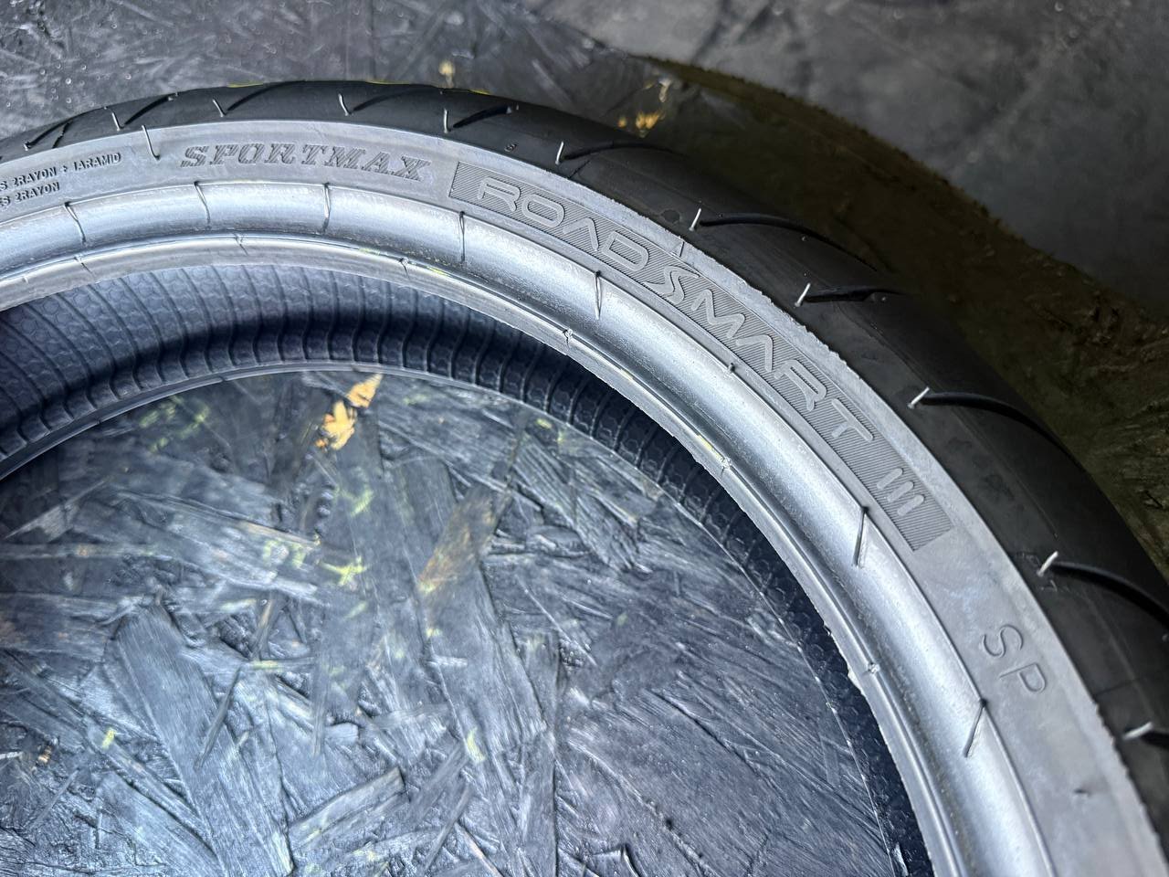 120/70 R17 Dunlop SportMax RoadSmart III