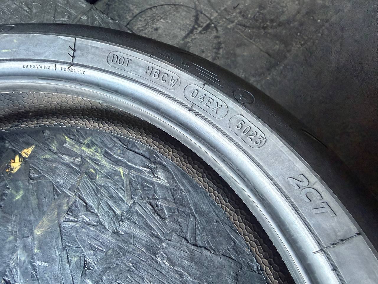 120/70 R17 Michelin Power GP