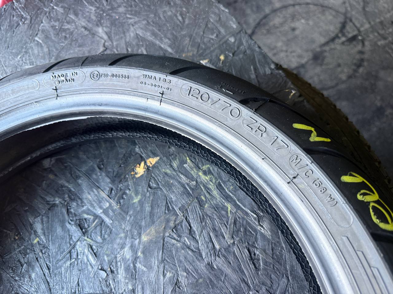 120/70 R17 Michelin Pilot Power 2CT