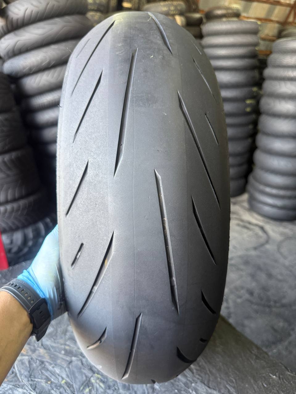 190/55 R17 Bridgestone Battlax Hypersport S22R
