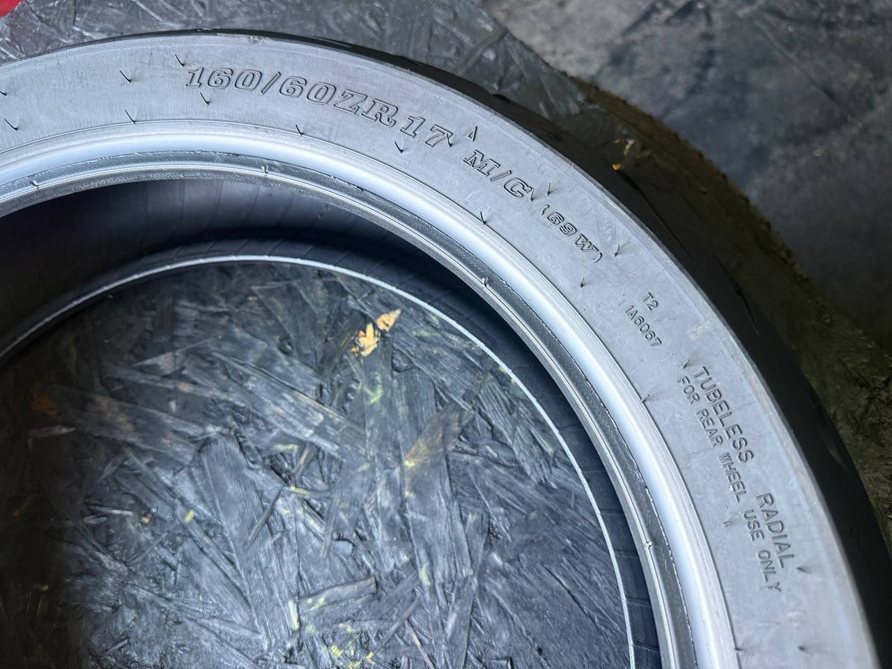 160/60 R17 Dunlop SportMax D222