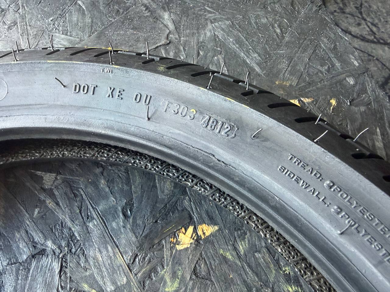 110/70 R17 Metzeler Lasertec