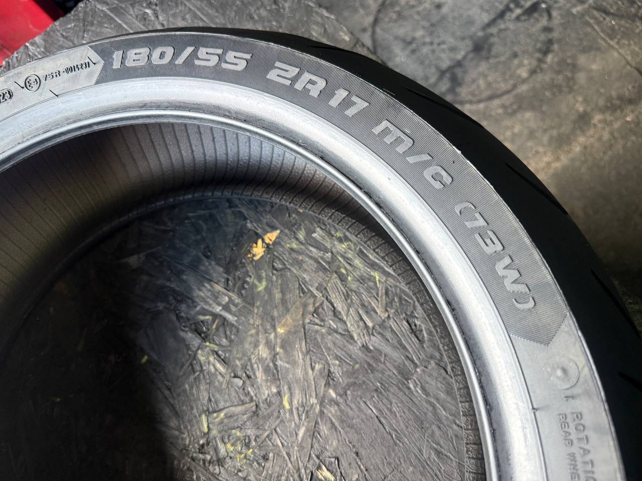 180/55 R17 Metzeler Sportec M9 RR