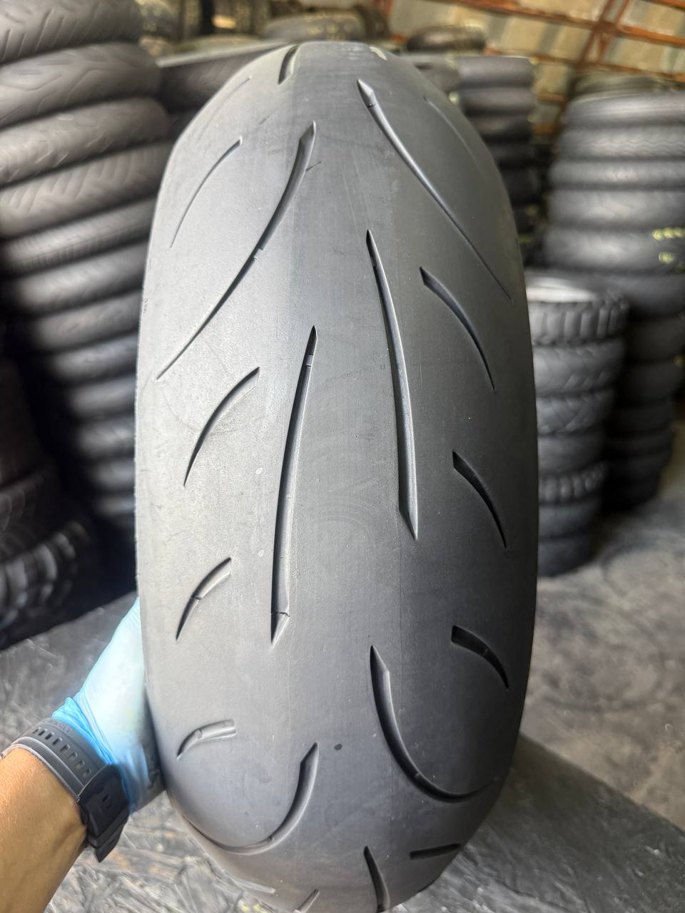 180/55 R17 Metzeler Sportec M9 RR