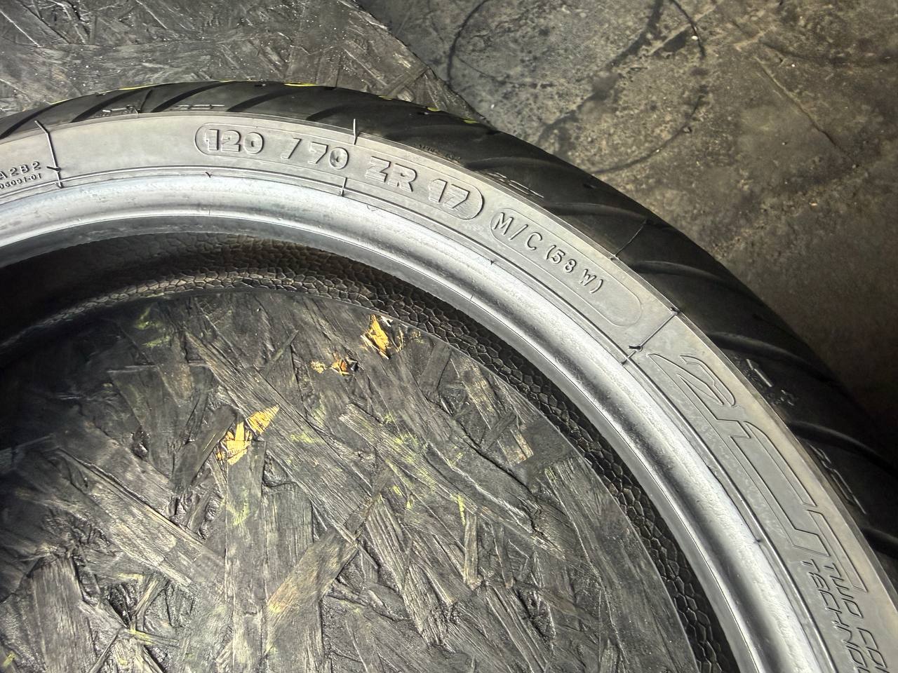 120/70 R17 Michelin Pilot Road 3