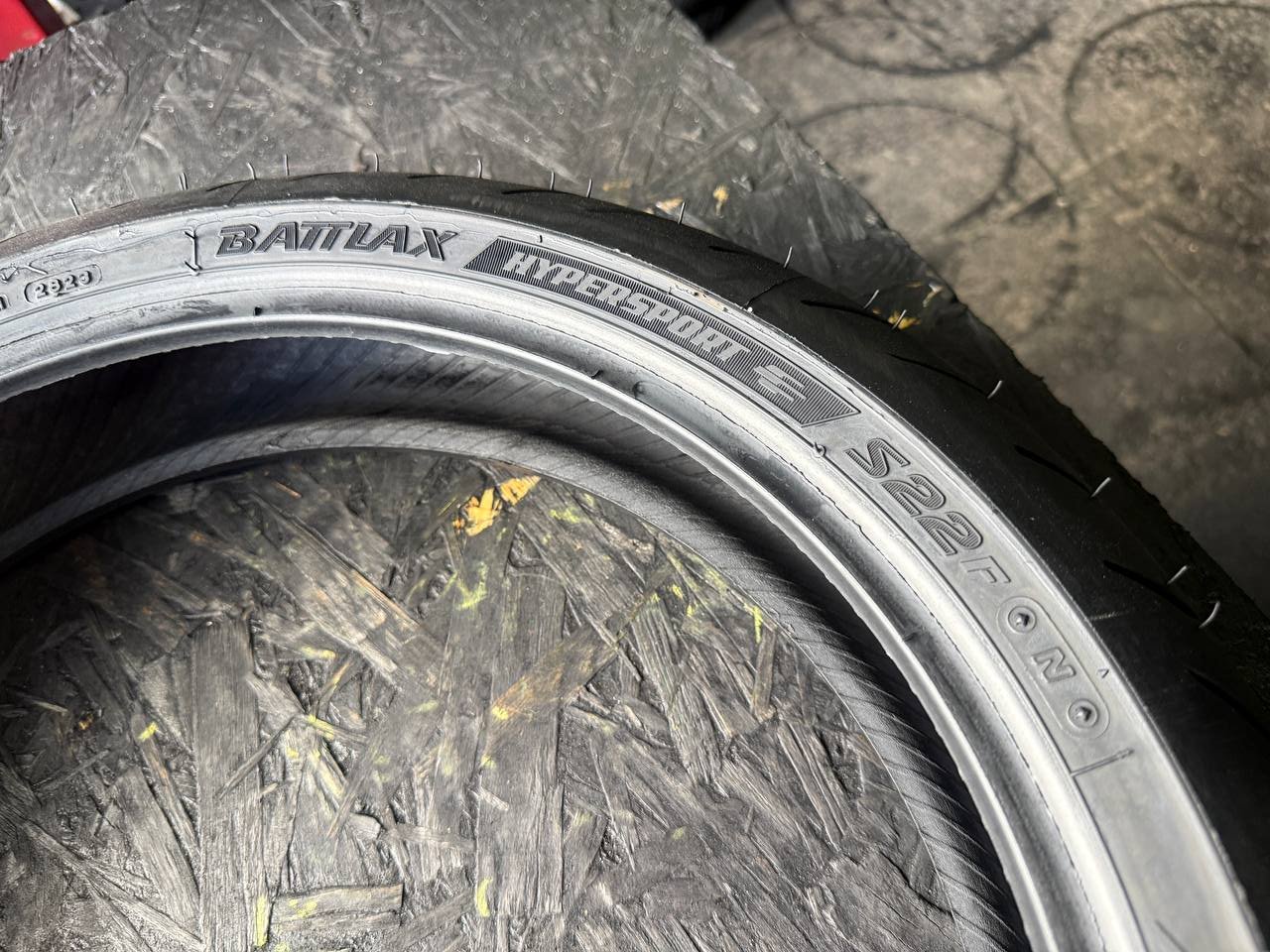 120/70 R17 Bridgestone Battlax Hypersport S22F