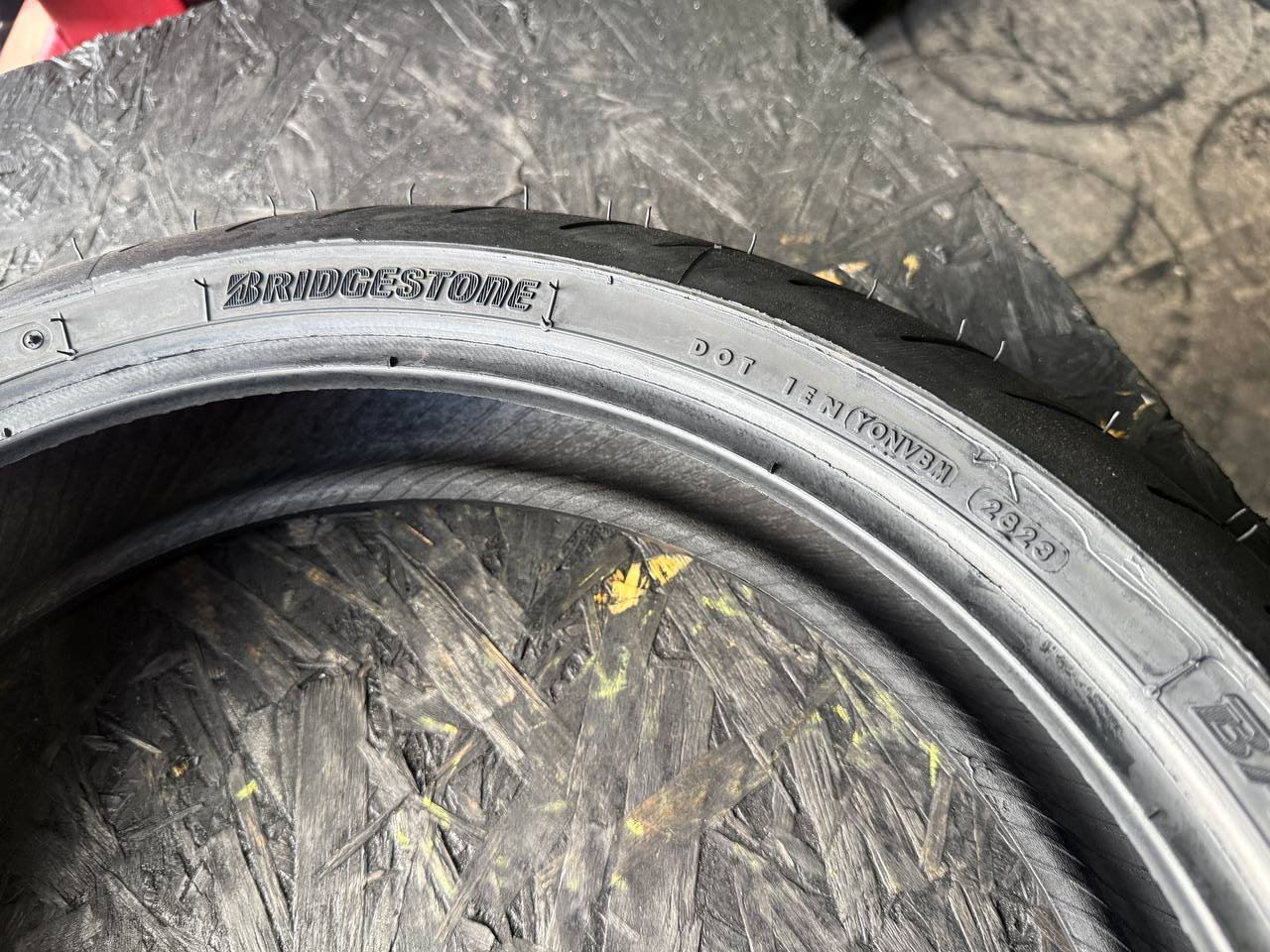 120/70 R17 Bridgestone Battlax Hypersport S22F