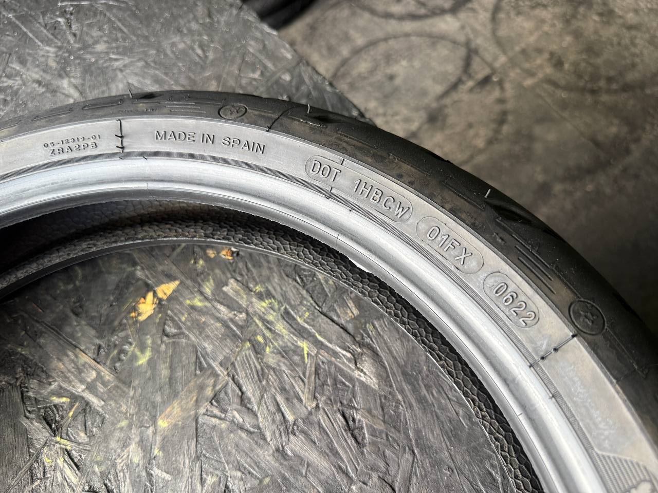 120/70 R17 Michelin Road 5