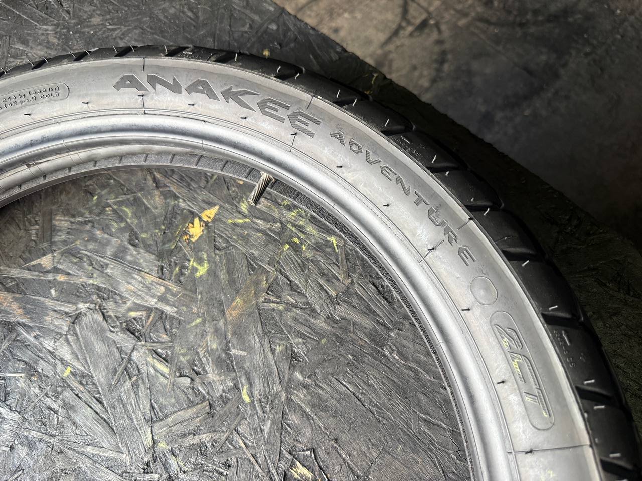 110/80 R19 Michelin Anakee Adventure