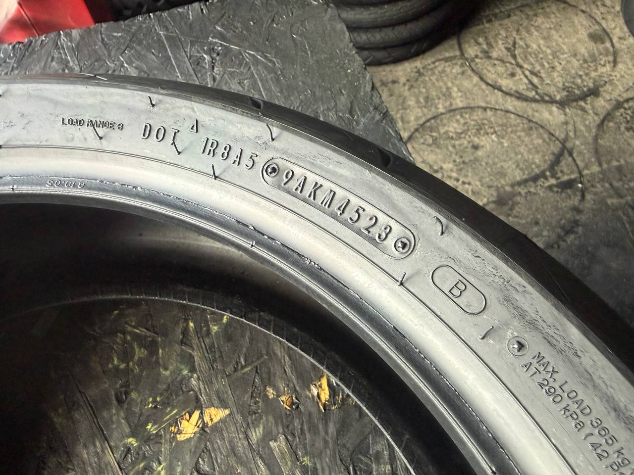 180/55 R17 Dunlop SportMax RoadSport 2