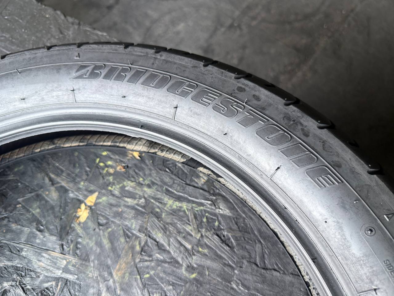 / R18 Bridgestone Battlax BT45R