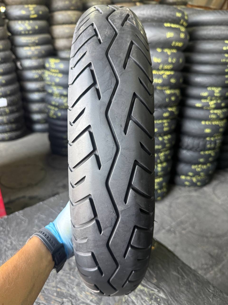 / R18 Bridgestone Battlax BT45R