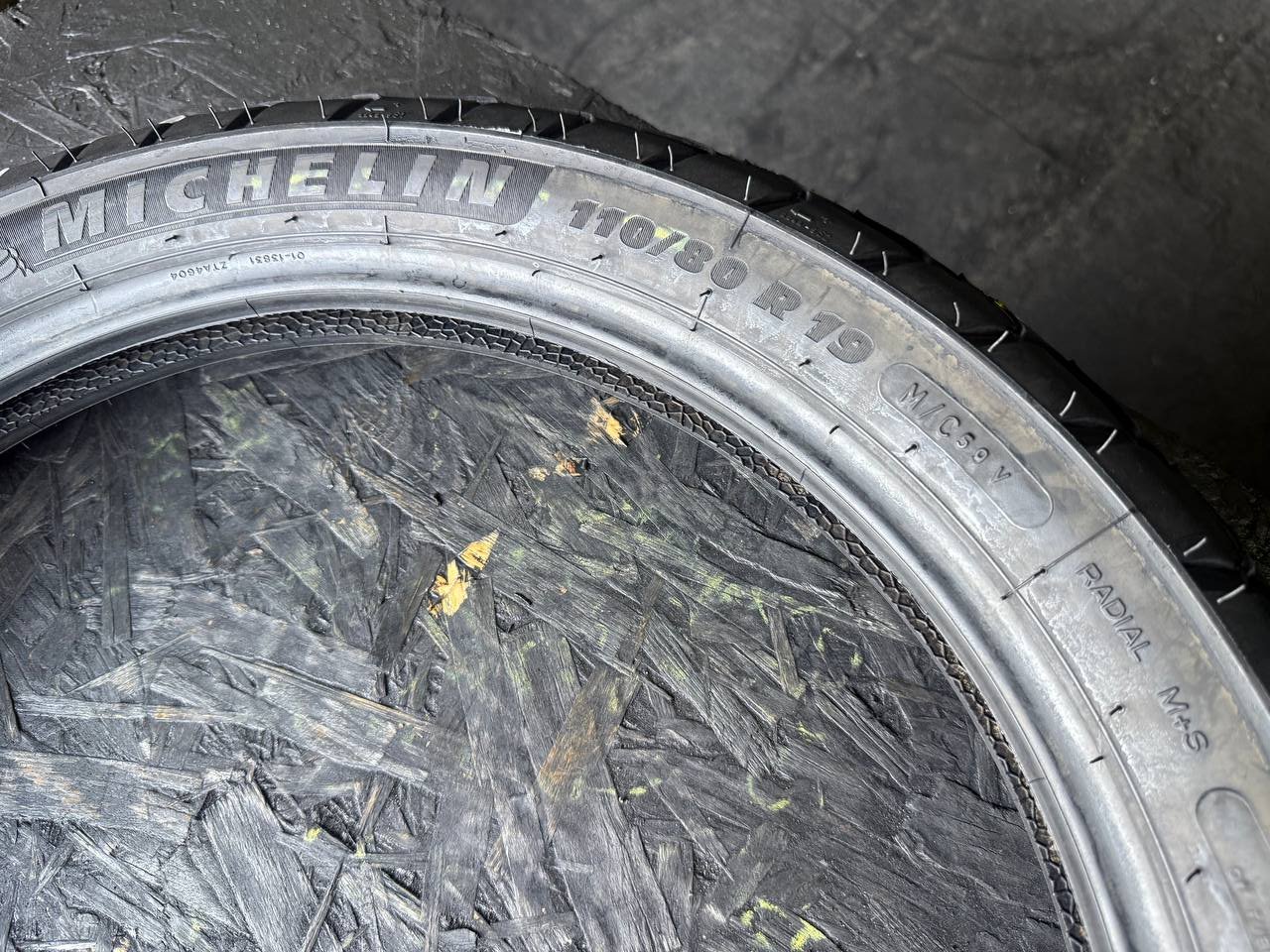 110/80 R19 Michelin Anakee Adventure
