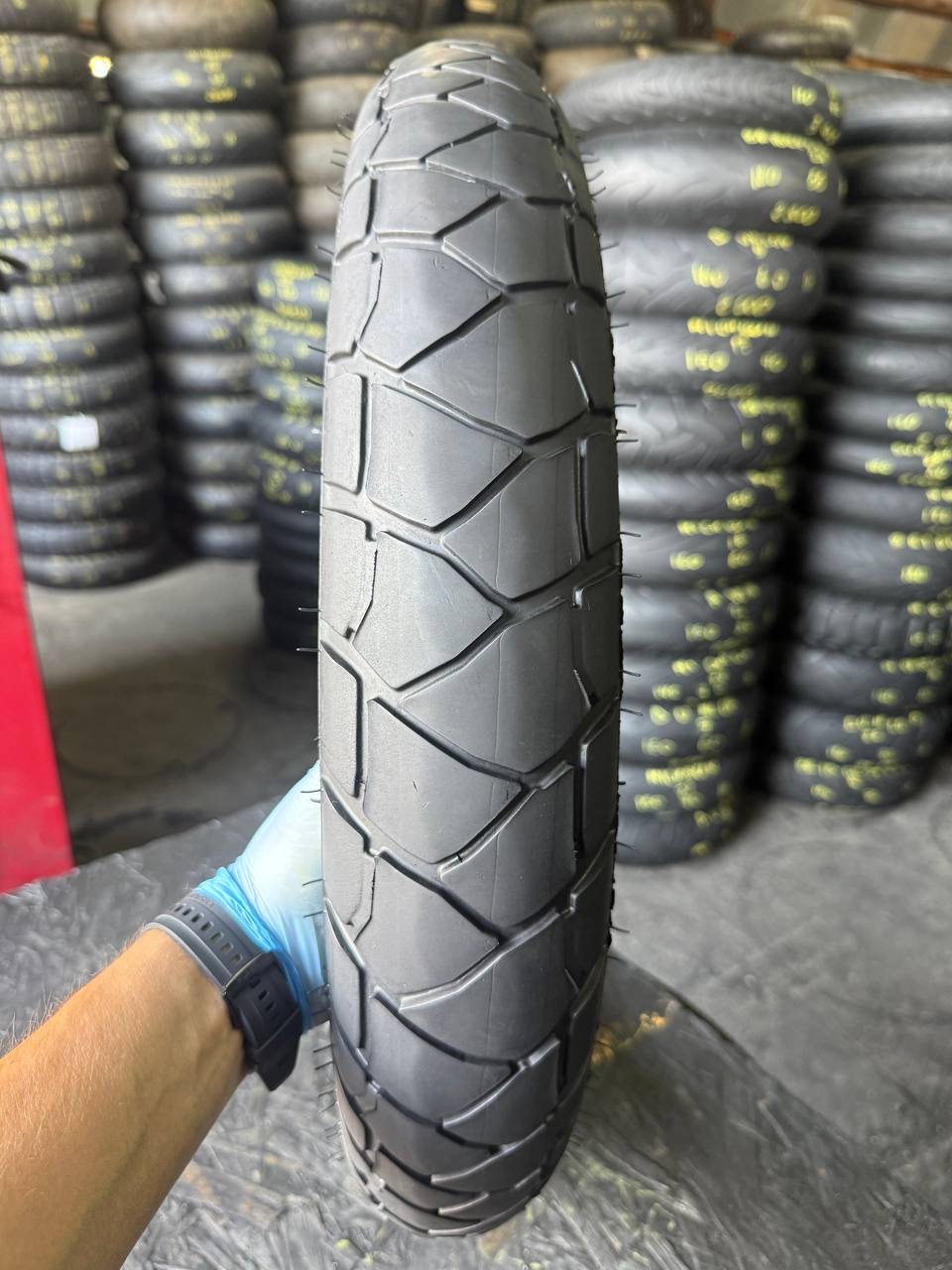 110/80 R19 Michelin Anakee Adventure