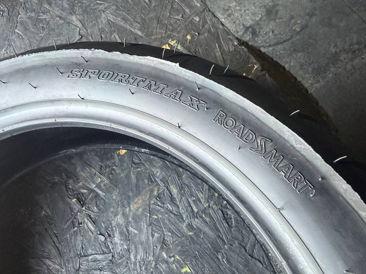 150/70 R17 Dunlop SportMax RoadSmart
