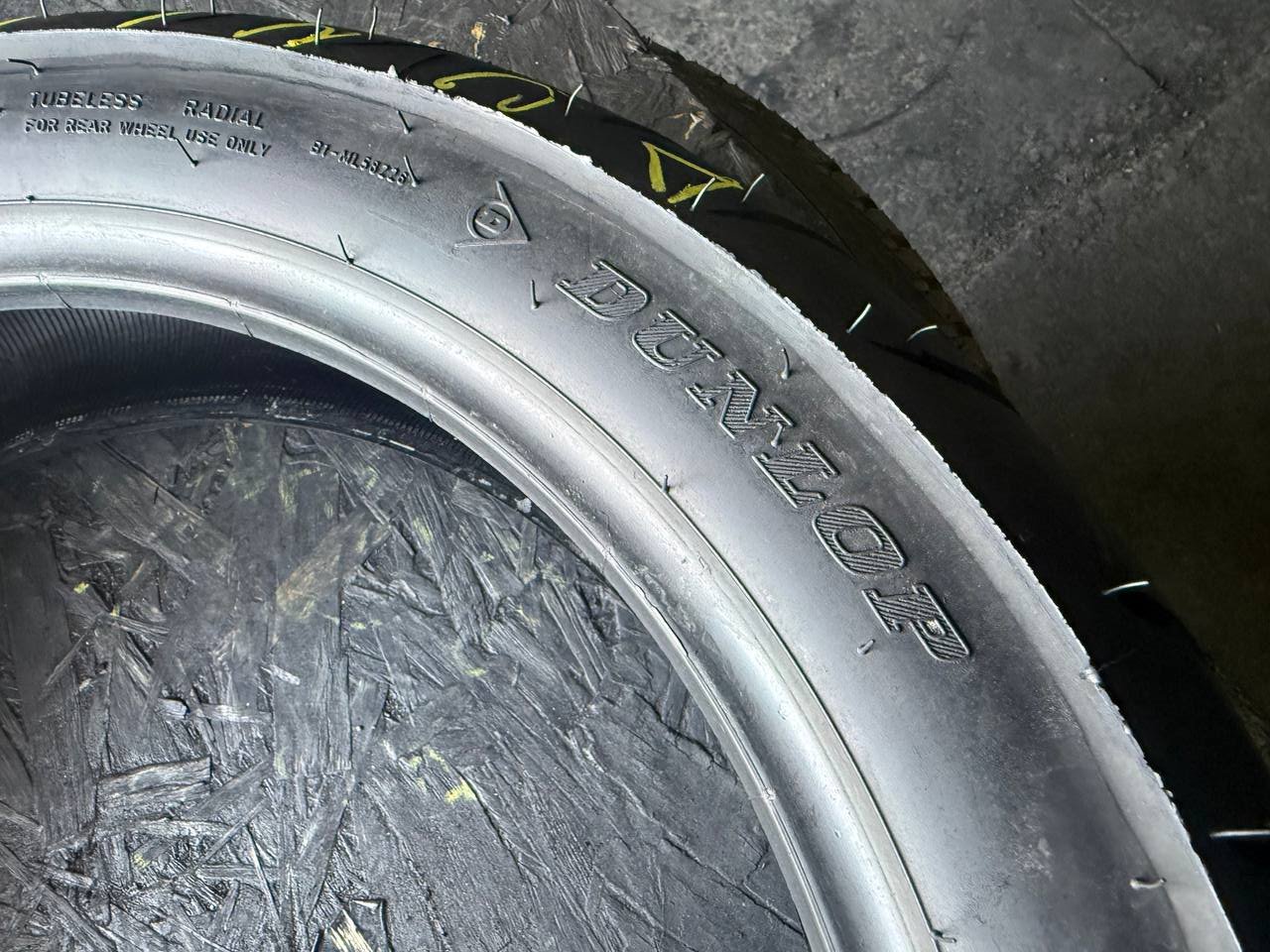 150/70 R17 Dunlop SportMax RoadSmart