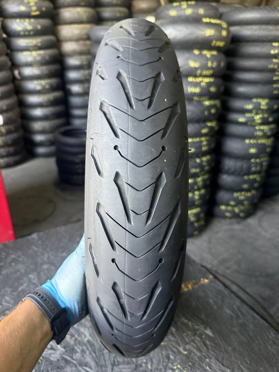120/70 R17 Michelin Road 5