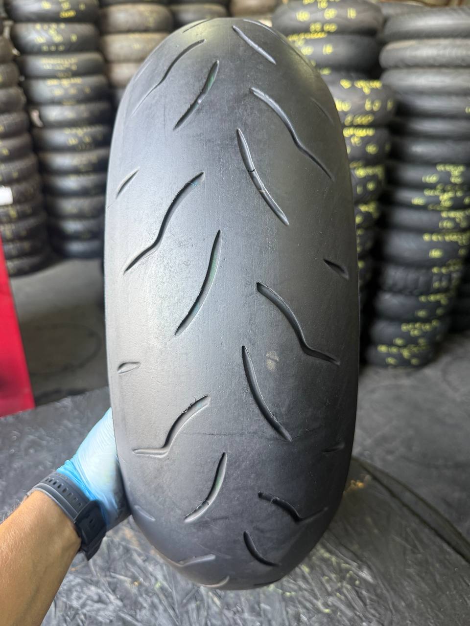 180/55 R17 Bridgestone Battlax Hypersport BT016R
