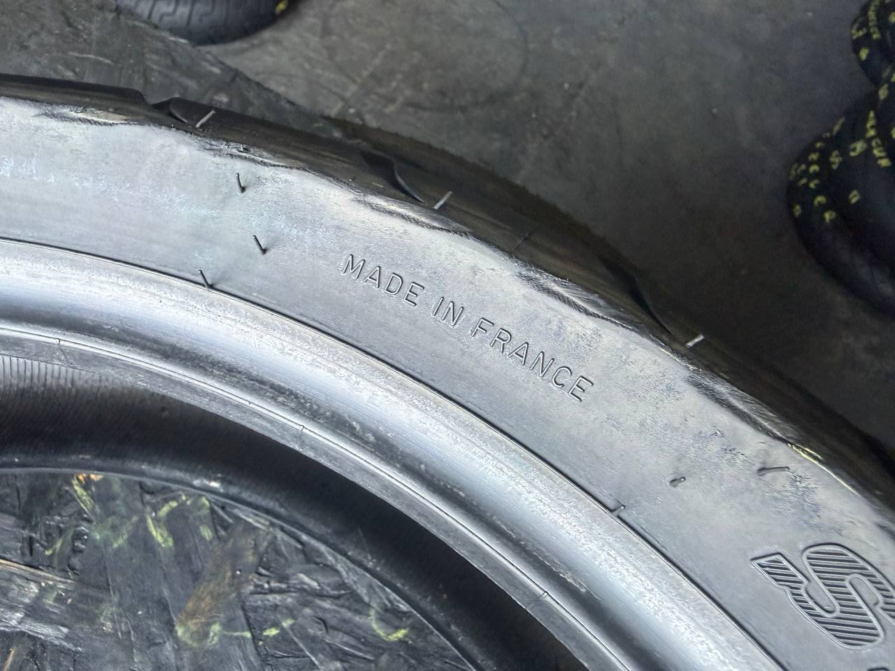 160/60 R17 Dunlop SportMax D208