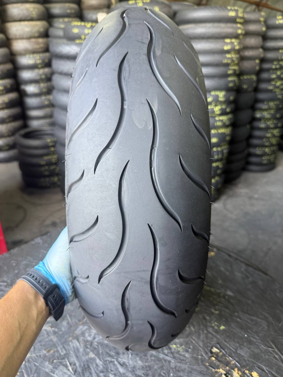 160/60 R17 Dunlop SportMax D208