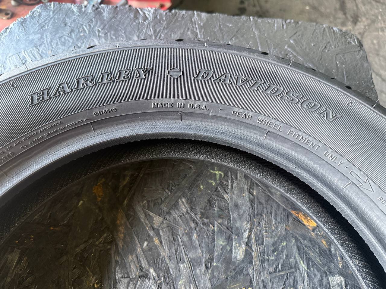 150/80 R16 Dunlop D401