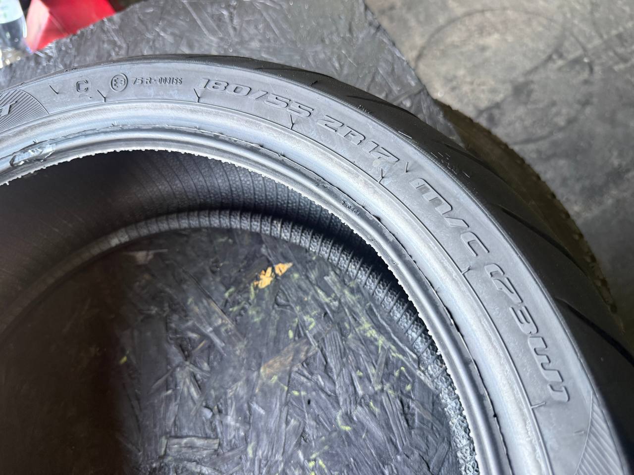 180/55 R17 Metzeler Roadtec Z8 Interact