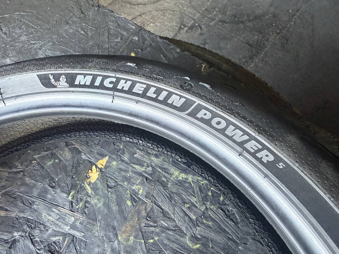 120/70 R17 Michelin Power 5