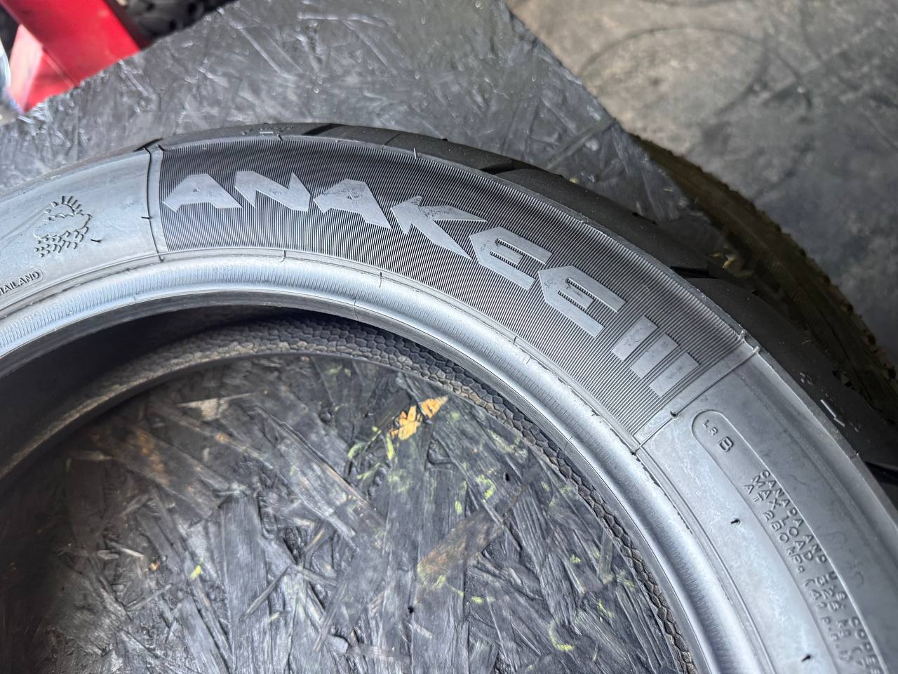 140/80 R17 Michelin Anakee III