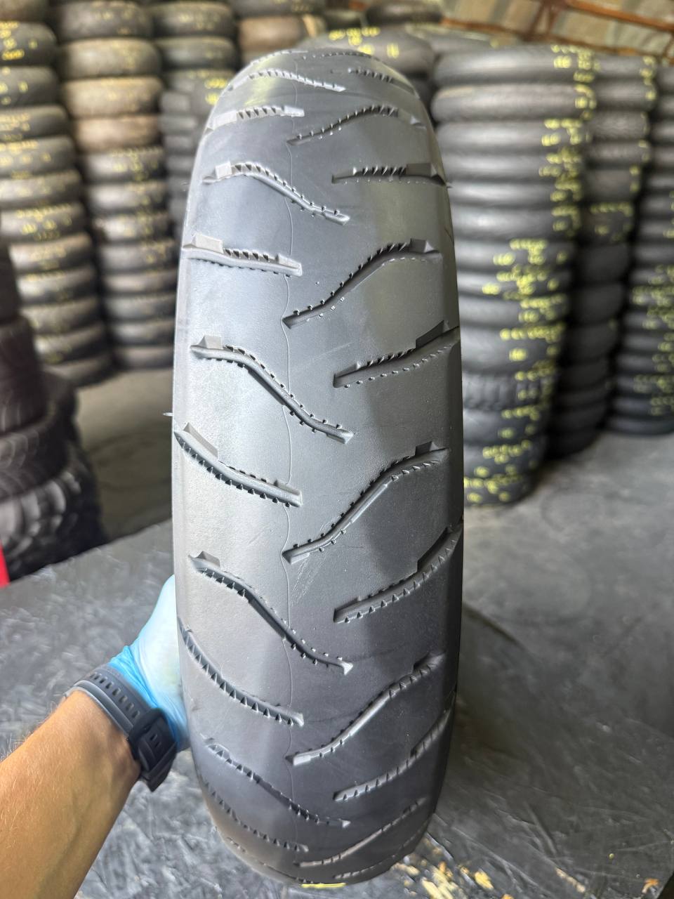 140/80 R17 Michelin Anakee III