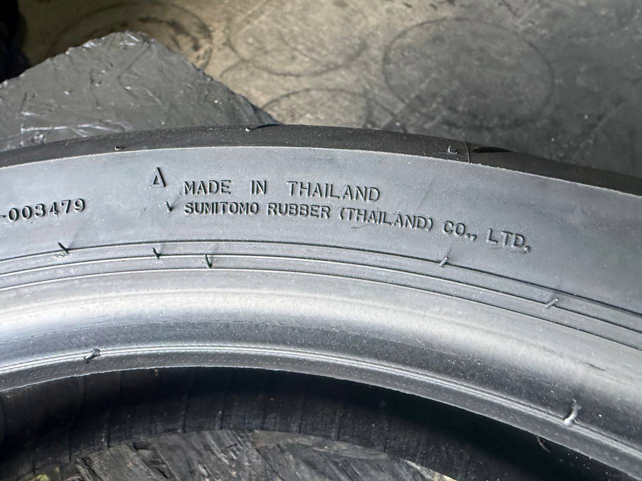 160/60 R17 Dunlop SportMax D214
