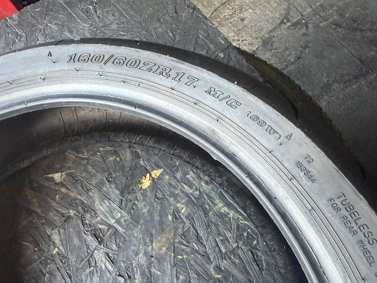 160/60 R17 Dunlop SportMax D214