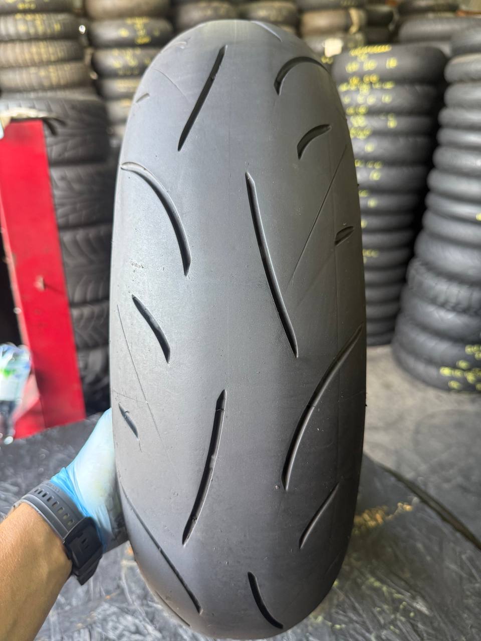 160/60 R17 Dunlop SportMax D214
