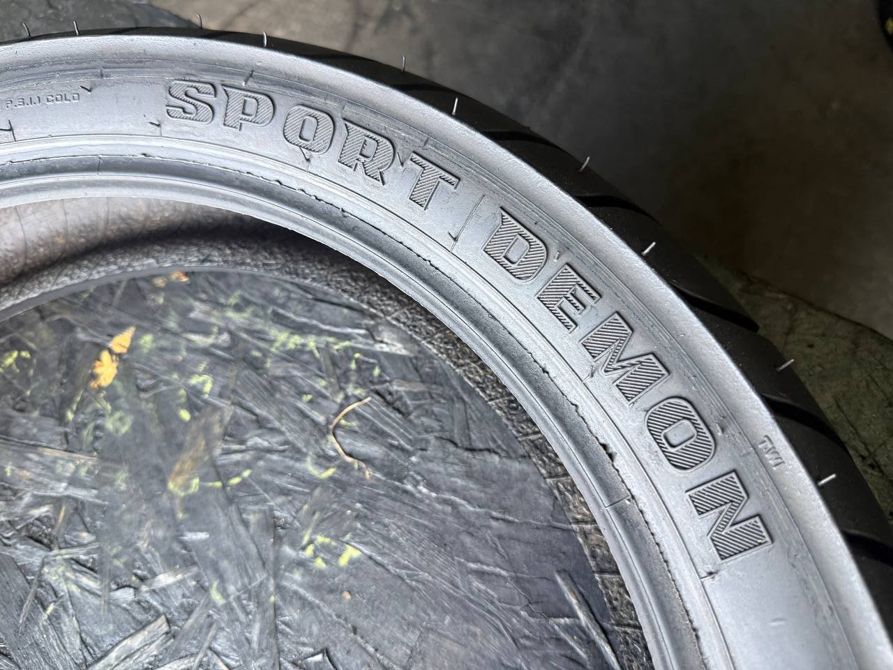 140/70 R18 Pirelli Sport Demon