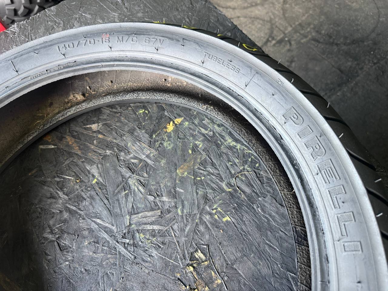 140/70 R18 Pirelli Sport Demon
