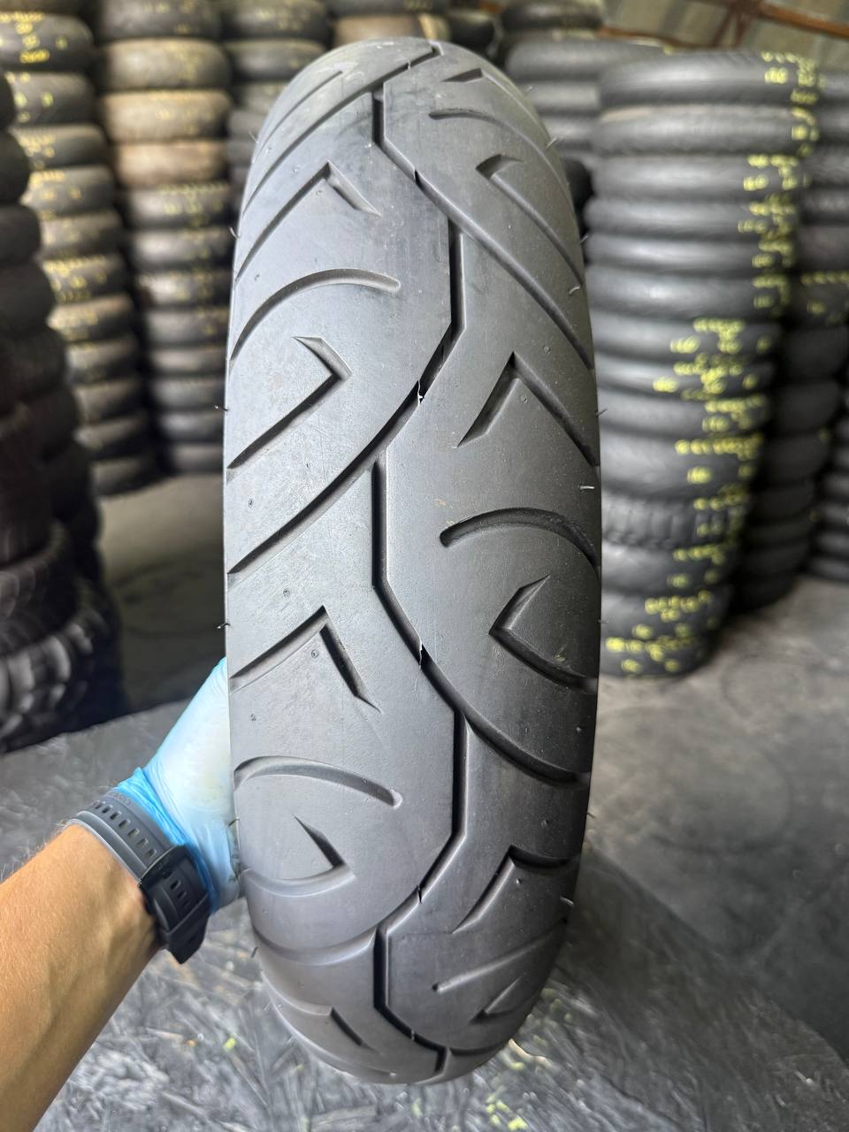 140/70 R18 Pirelli Sport Demon