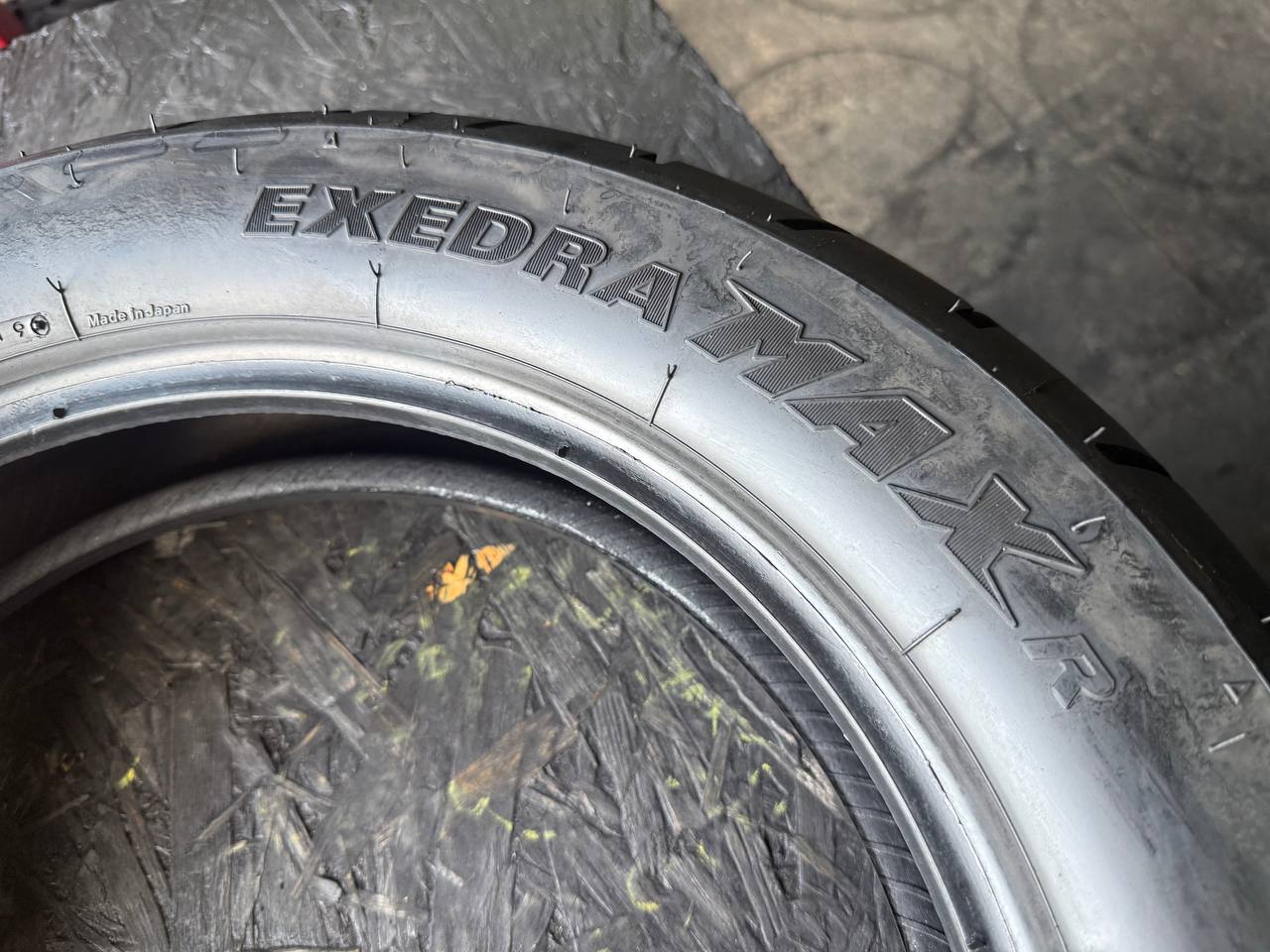 150/80 R16 Bridgestone Exedra Max