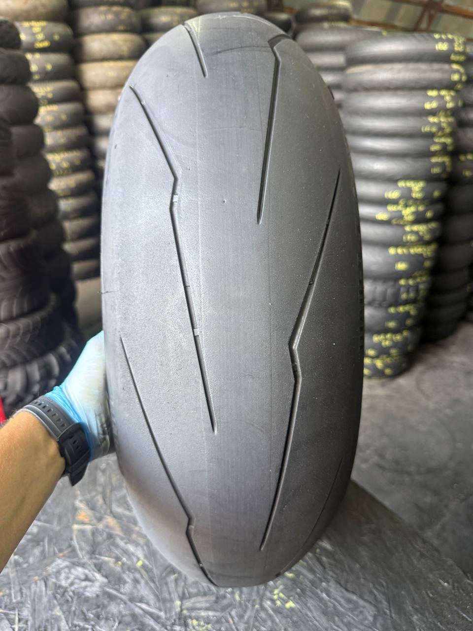 200/60 R17 Pirelli Diablo Supercorsa SP