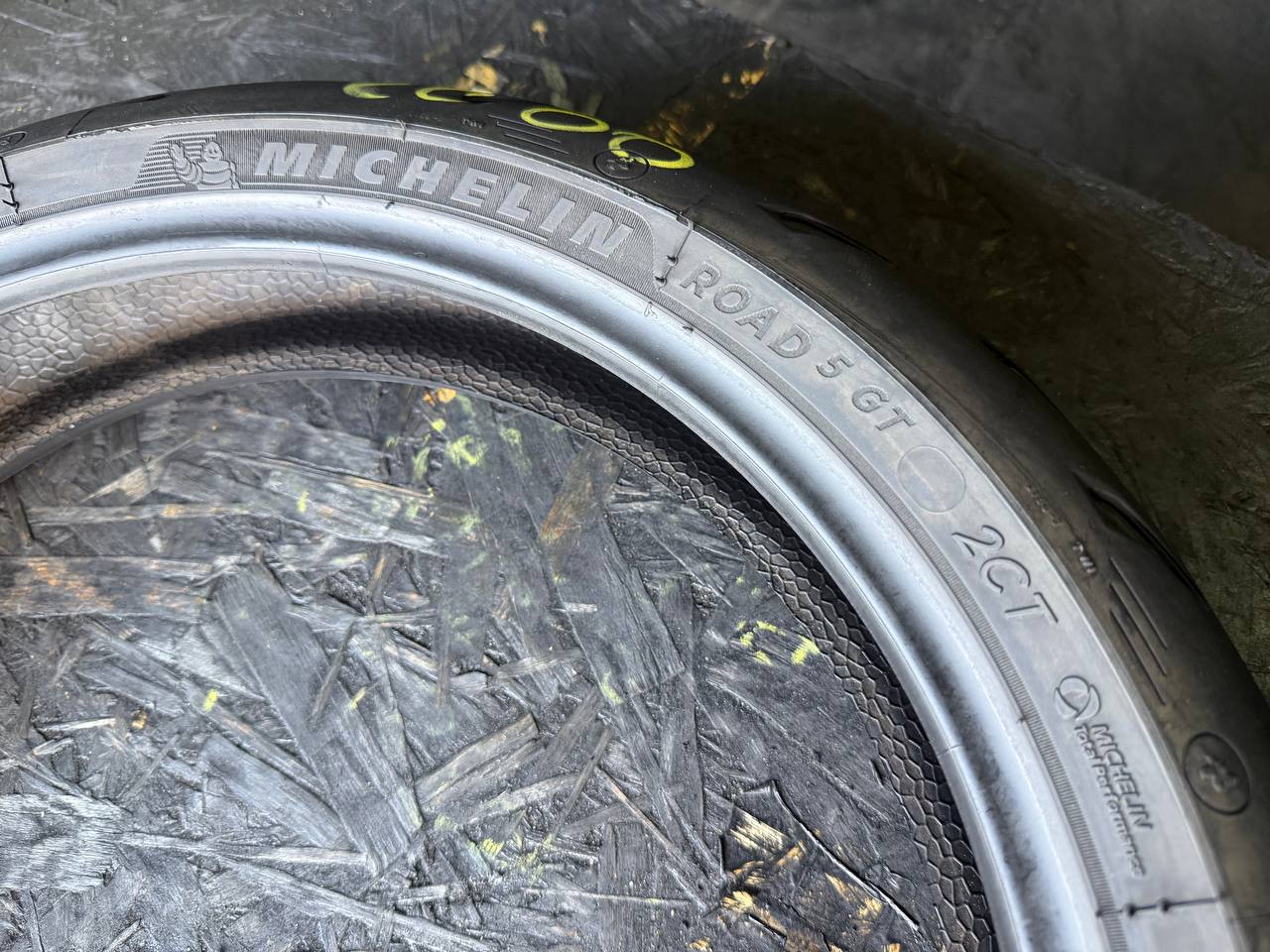 120/70 R17 Michelin Road 5 GT