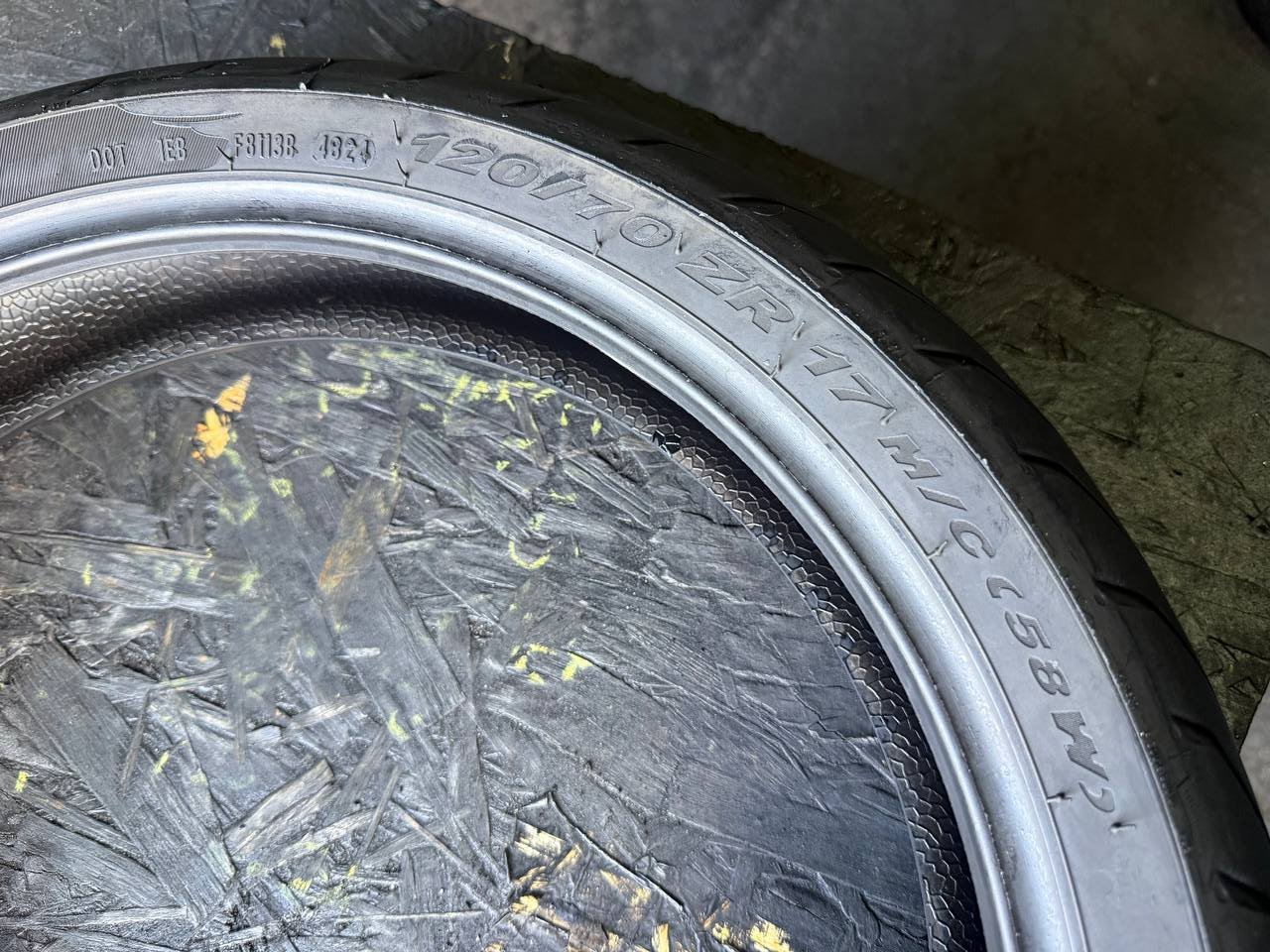 120/70 R17 Pirelli Angel GT II