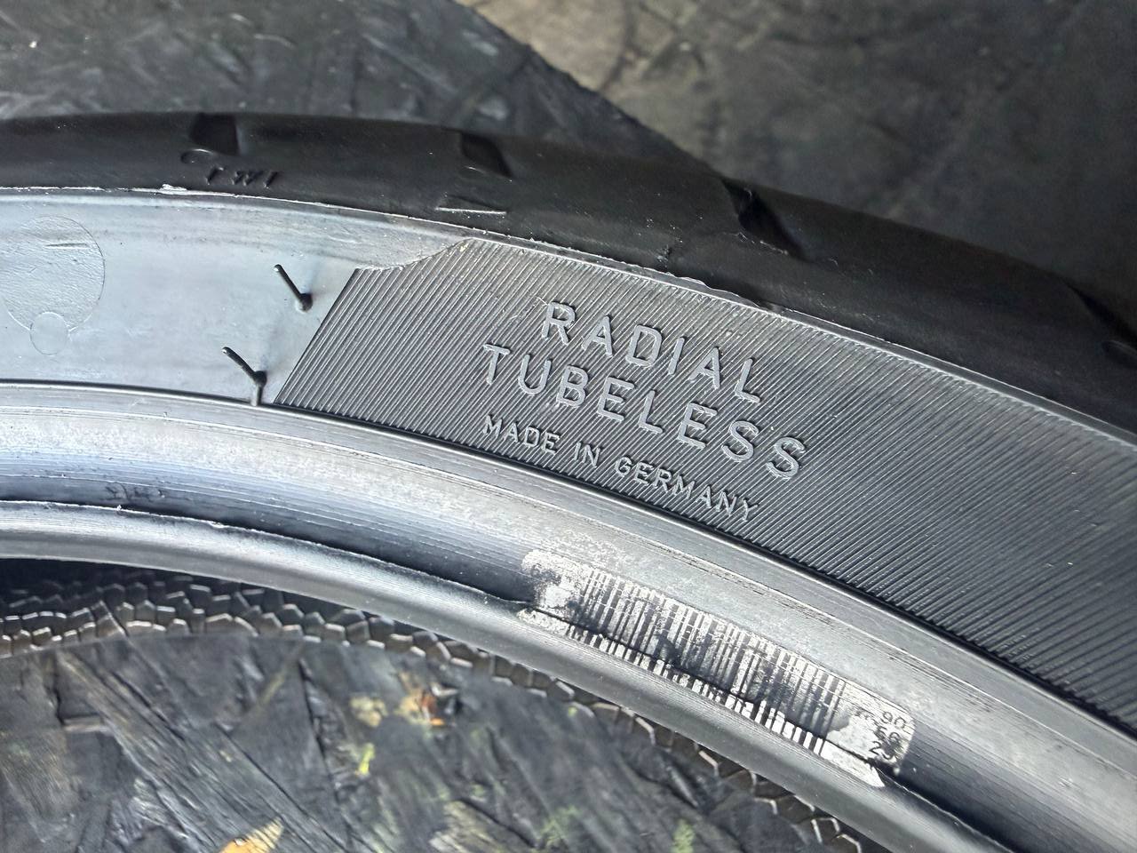 120/70 R17 Pirelli Angel GT II