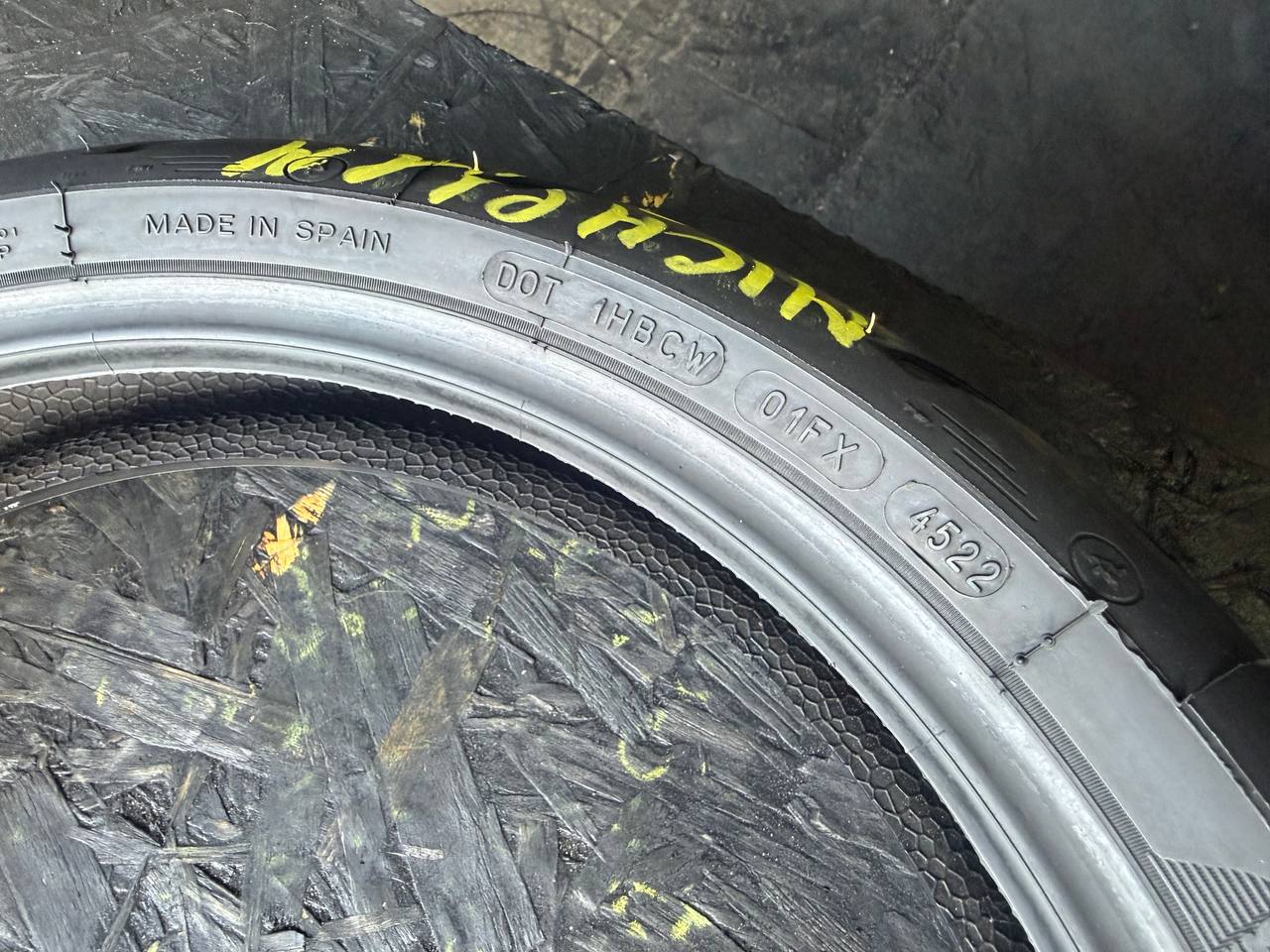 120/70 R17 Michelin Road 5