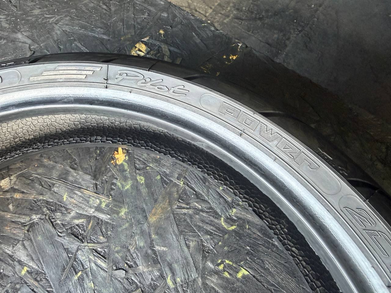 120/60 R17 Michelin Pilot Power 2CT