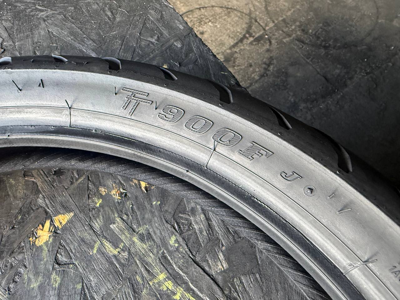 100/80 R17 Dunlop TT900F