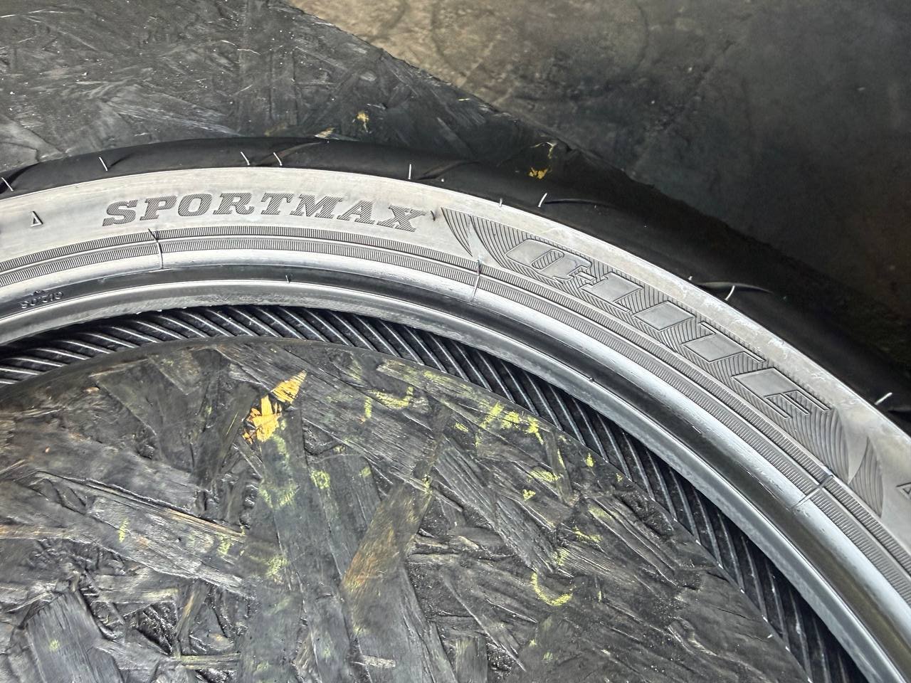 100/80 R17 Dunlop Sportmax Q-Lite