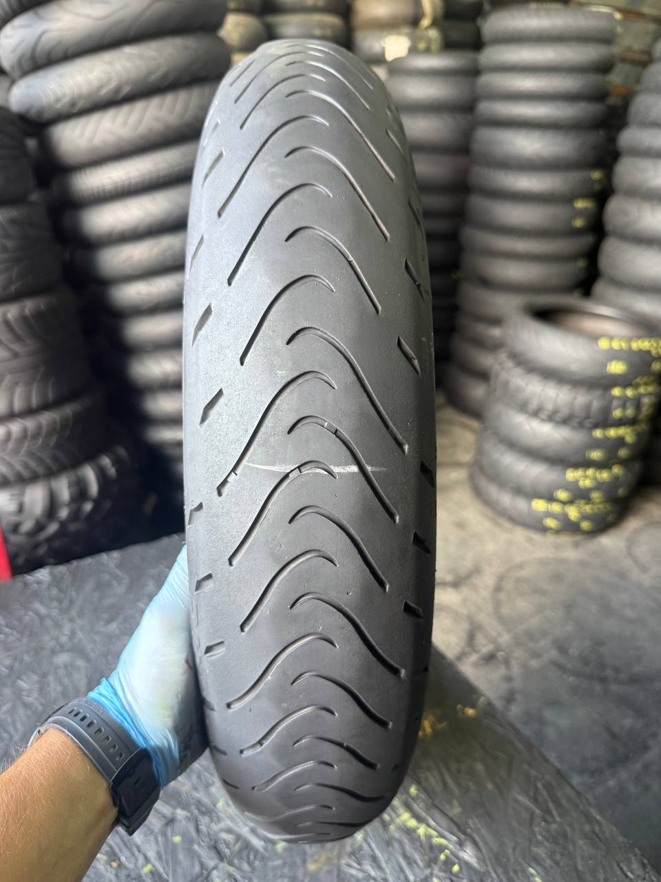 120/70 R17 Metzeler Roadtec 01 SE